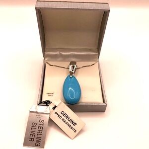 Vintage Sterling Silver & Dyed Magnesite Pendant Necklace